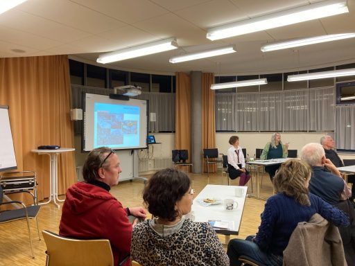 Erzählcafé im ehemaligen Gemeindesaal